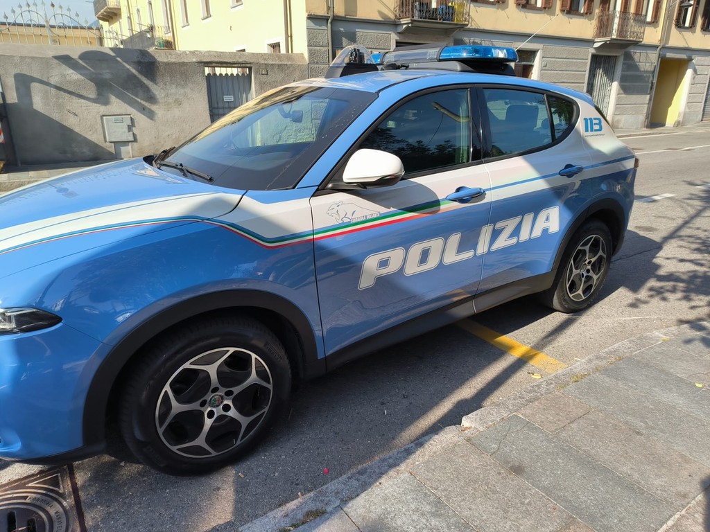Birra negata, spinta al commerciante e resistenza agli agenti: arrestato ad Aosta