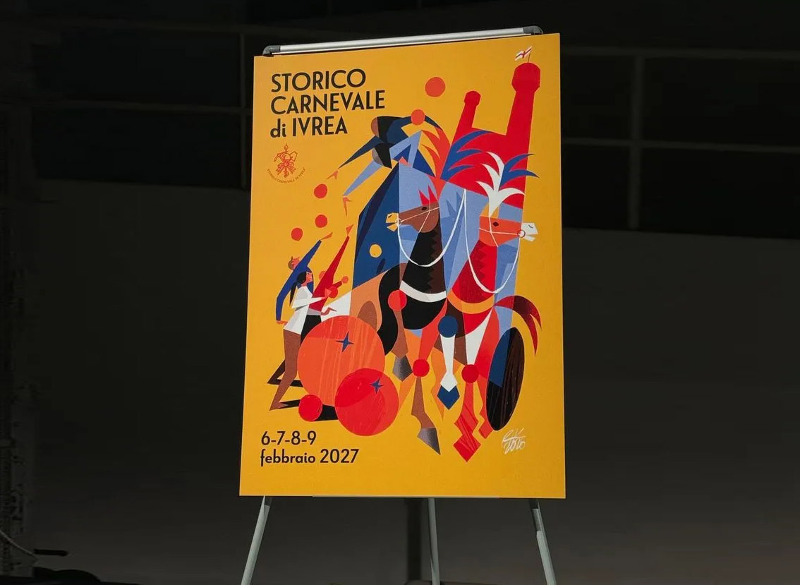 Carnevale di Ivrea 2027, il cavallo entra nel racconto del manifesto