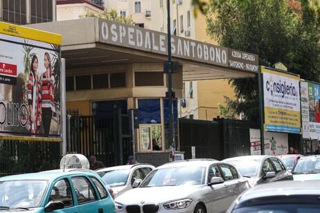 In fin di vita per una malattia grave a soli tre mesi, ma è coinvolto in un caso di uso di cocaina.