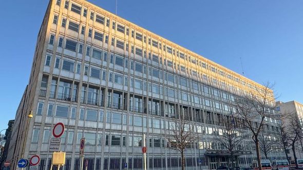 Soluzione trovata per la “coda della vergogna” di corso Verona: trasloco degli uffici immigrazione a corso Bolzano 44.