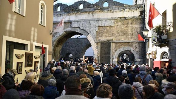 Fiera di Sant’Orso 2025: aumento visitatori ma calo passaggi in piazza Chanoux