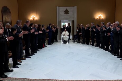 Apprezzamento e incoraggiamento di Papa Francesco ai medici e infermieri della Fondazione Policlinico A. Gemelli