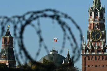 Mosca pubblica elenco presunti ‘russofobi’, nella lista anche Mattarella: Farnesina convocherà ambasciatore