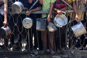 “Alcune foto di fame a Gaza fabbricate con Hamas, immagini tra fiction e realtà”: l’inchiesta dei media tedeschi