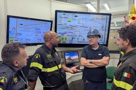 28516a81eb3d9810554ab07721f87a4b