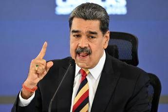 Venezuela, Maduro: “Smantellata cellula Cia che pianificava un finto attacco a nave Usa”