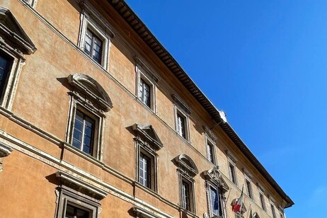 27953fe28fee38d8ba098ee7faf41068