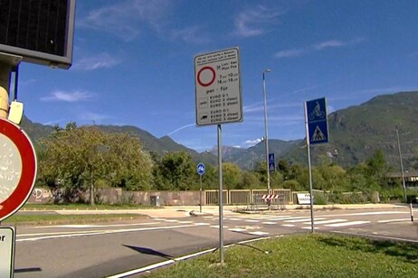 27bdf6163d33ae4c2914e87add961301