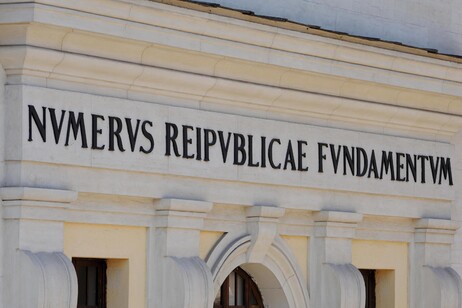 2e98fba674fb3c5a1f77f3291abe14c6