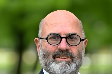 4eacf9628242d60285efc6bed15f38dd