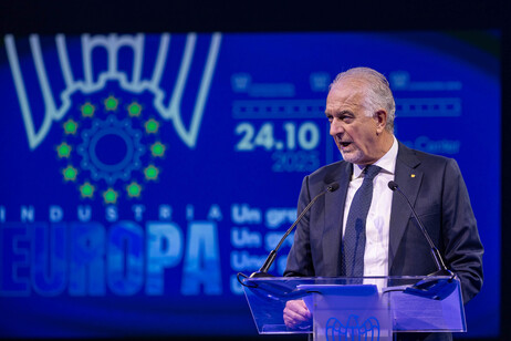 7033c204d8a7caf6487a8a71561e68f0