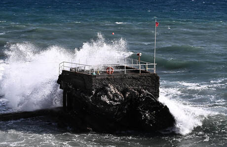 Maltempo, intensa mareggiata sulla costa di Genova e del Tigullio