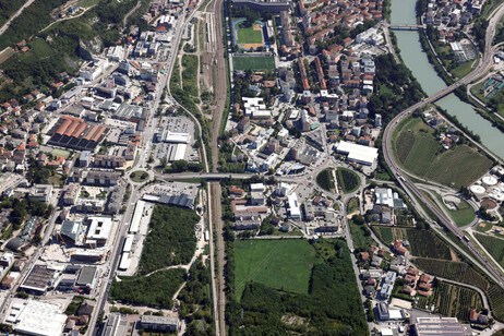 7bbad8294cf205ef3b567bbe59effb23