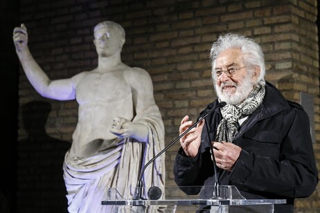 88c070e9b27b248596c855455b3622e9