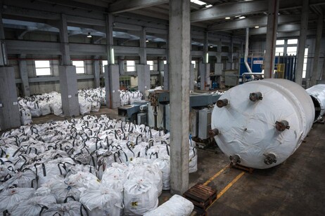 8cb8fe3159493d15a5fbb6dcd678b020