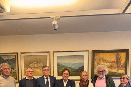 8d89407bedf927743bd1e315ead5a37a