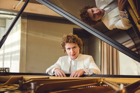 9a90cbe27447b8dc2ba08a7ed31fa427