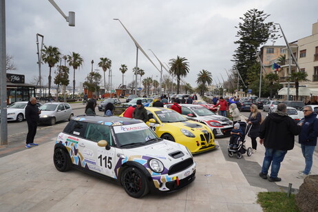 9c2356c26f0070aa450cbfdf8bfd23b4