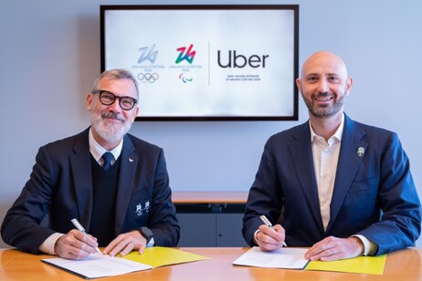 e2d03eaebb5fbb45dad9ebffd68940bd