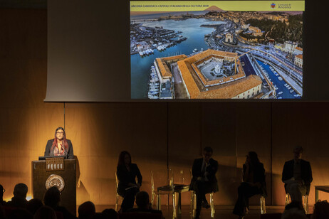 fe12603275ca672ea2c8efe9ae62df3c