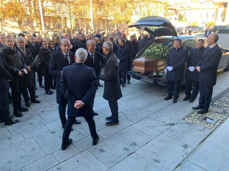 51a72de44c02d26ed41d146f634ace74