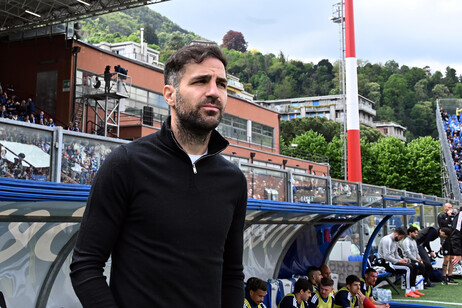 La DIRETTA: Como vs Cagliari, sfida diretta tra due contendenti al titolo.