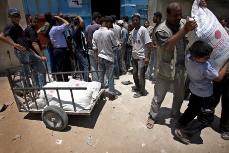 La sfida umanitaria a Gaza: Stati Uniti e Israele nel ruolo della pace.