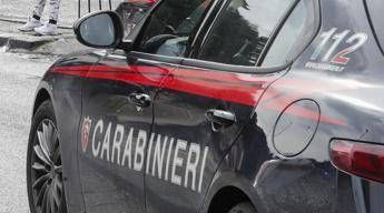 Roma, lo trova in compagnia della fidanzata e lo prende a martellate in testa: 26enne arrestato