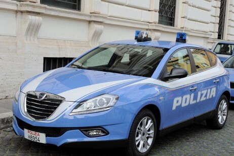 f95eceafa5a7ec6a5d38c96823104c83